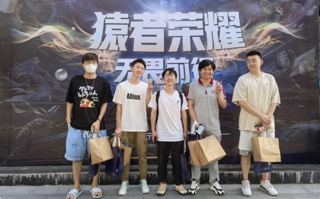 猿者荣耀 无畏前行｜PG游戏荣耀战队为“荣耀”而战！
