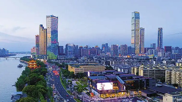 长沙商务与开放型经济迈上新台阶，外贸“朋友圈”拓展至全球233个国家和地区